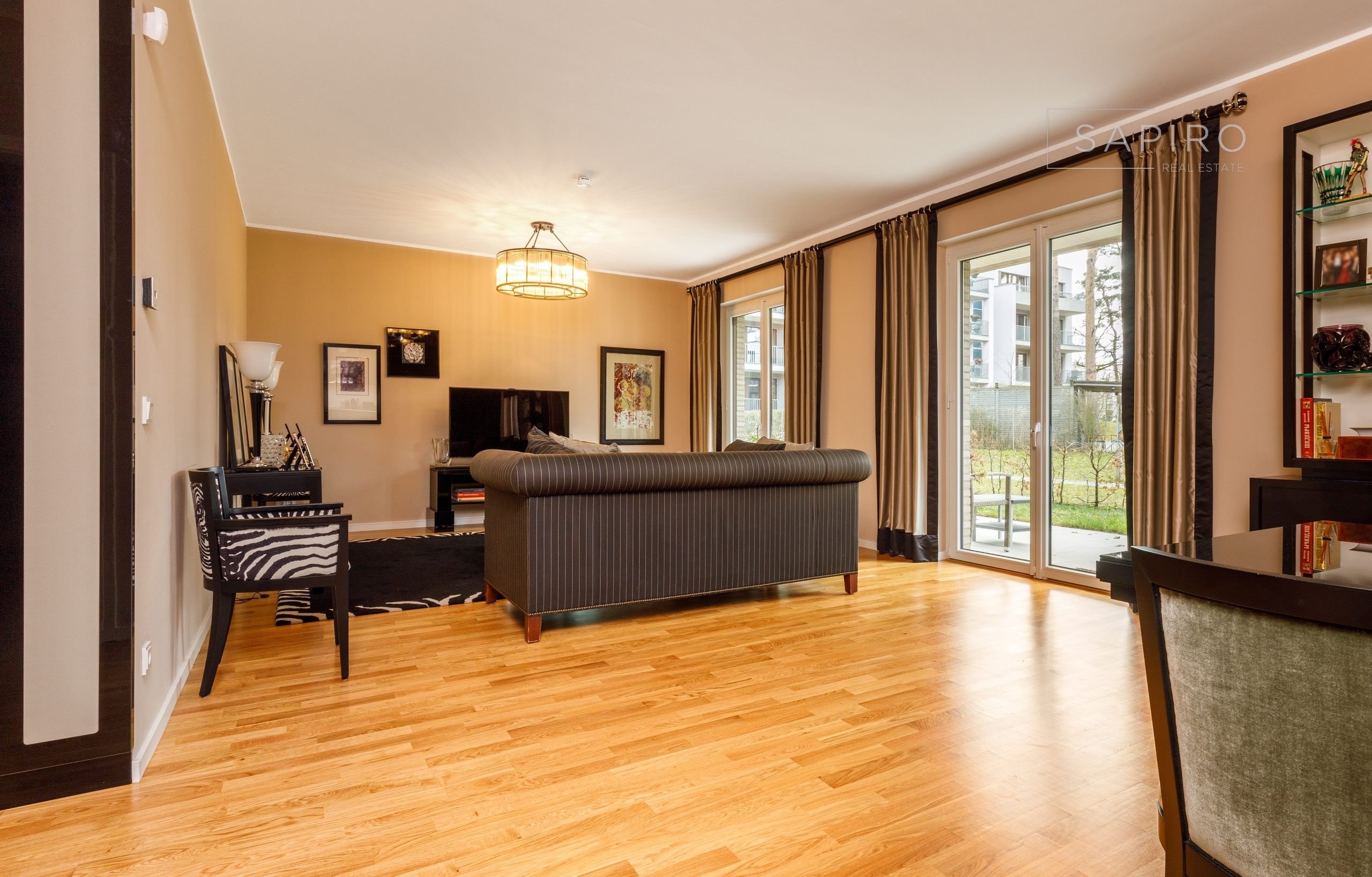 EXKLUSIVE GARTEN-WOHNUNG IN TOPLAGE VON DAHLEM