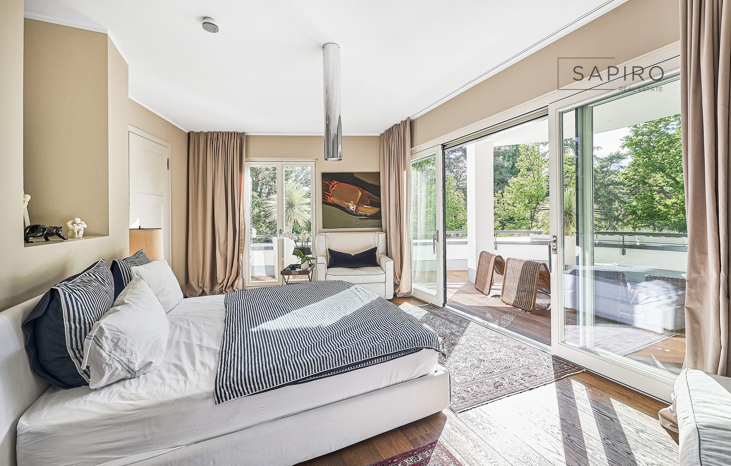LUXURIÖSE NEUBAU-VILLA DIREKT AM PARK UND NUR WENIGE SCHRITTE ZUM GRUNEWALD — 9