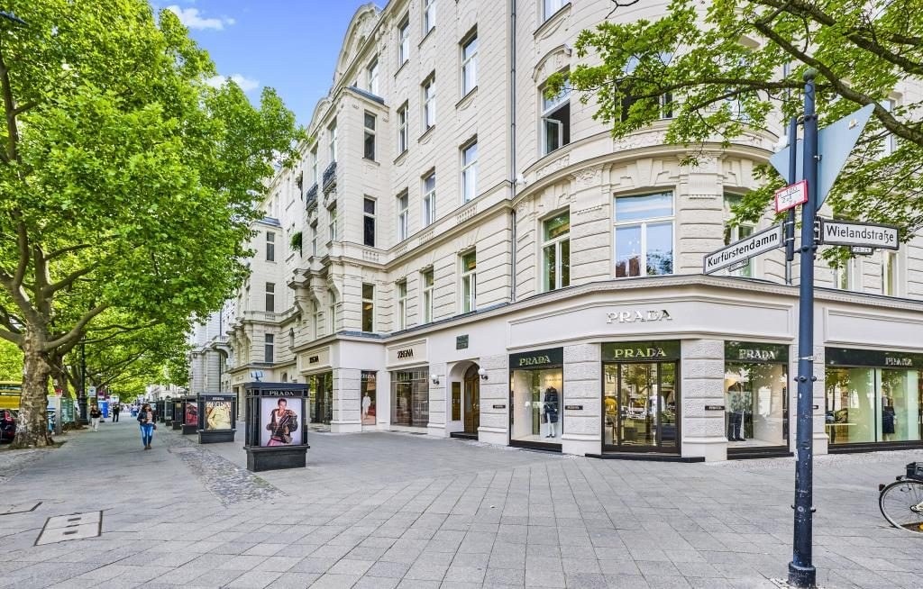 REPRÄSENTATIVES, LICHTDURCHFLUTETES PENTHOUSE IN TOP-ZUSTAND MIT DACHTERRASSE AM OLIVAER PLATZ — 9