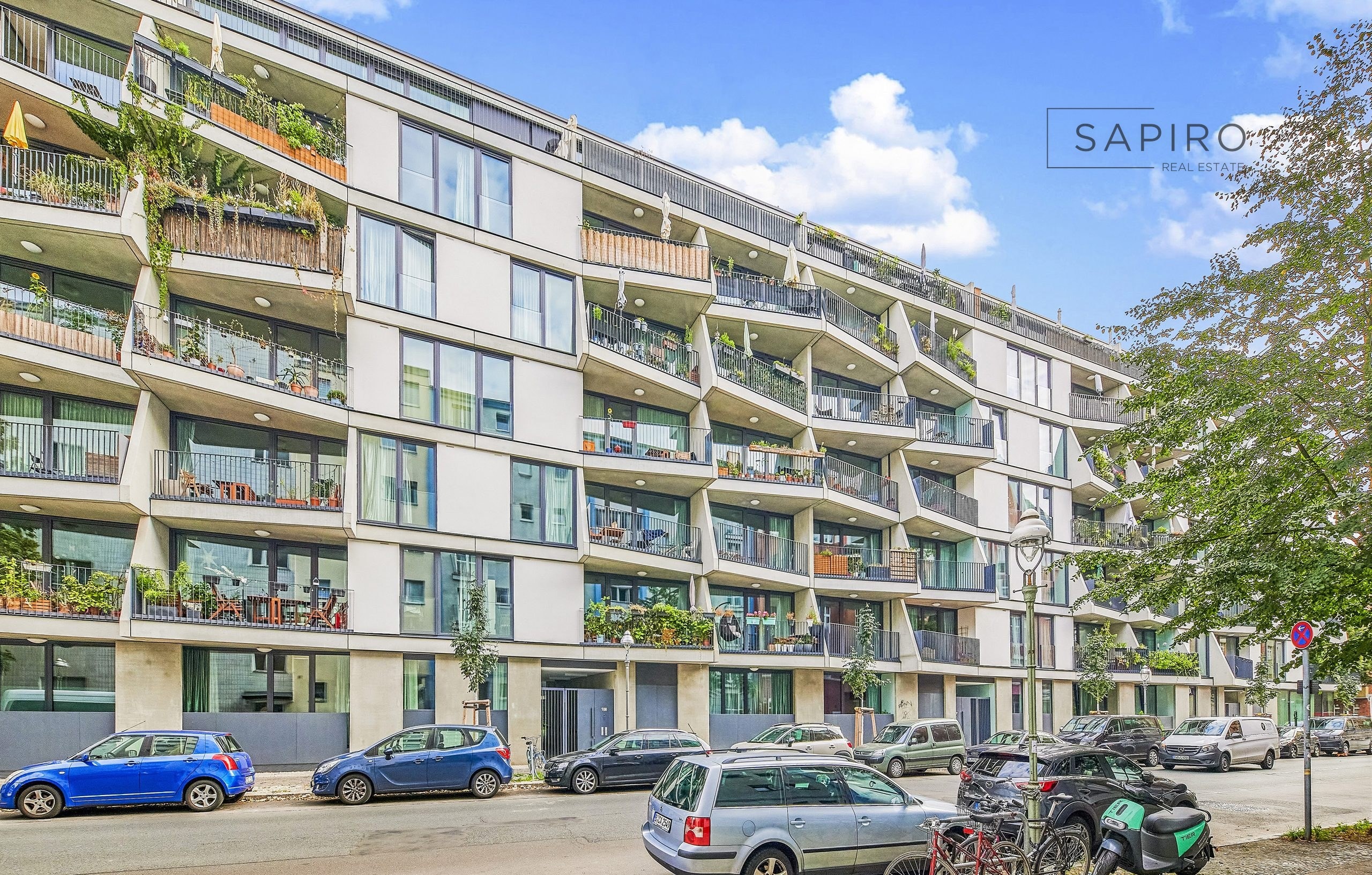 MODERNE NEUBAU-WOHNUNG MIT TERRASSE UND BALKON IN BEGEHRTER LAGE NAHE MAYBACHUFER — 9