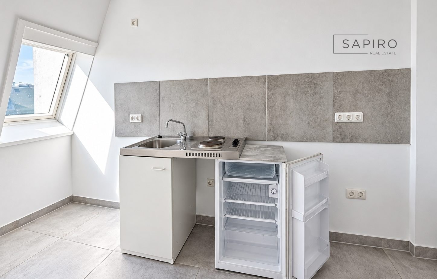 STILVOLLE GEWERBEEINHEIT IM DACHGESCHOSS – CITY-WEST ZWISCHEN KU'DAMM UND FASANENPLATZ — 10